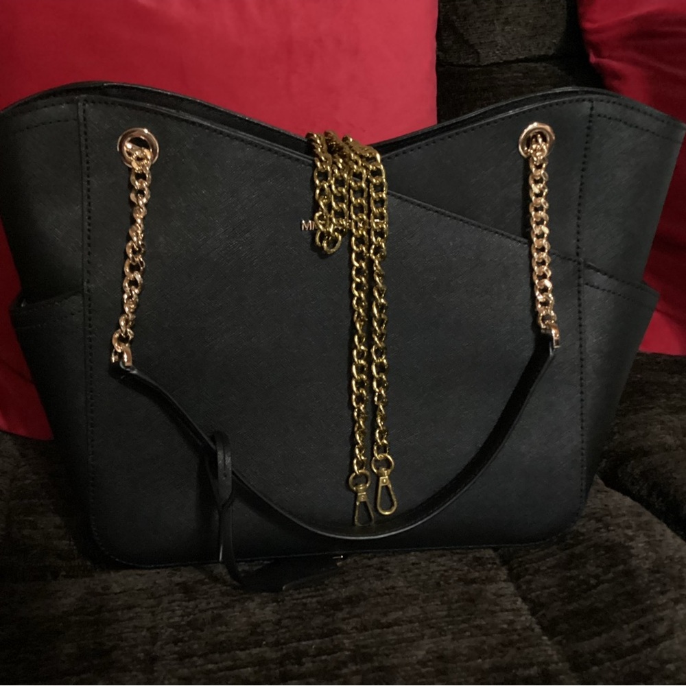 Michael Kors Black Shoulder Bag with Gold Chain - NWOT - Picture 8 of 13